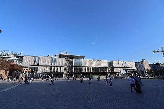Istanbul Modern Waterfront Building